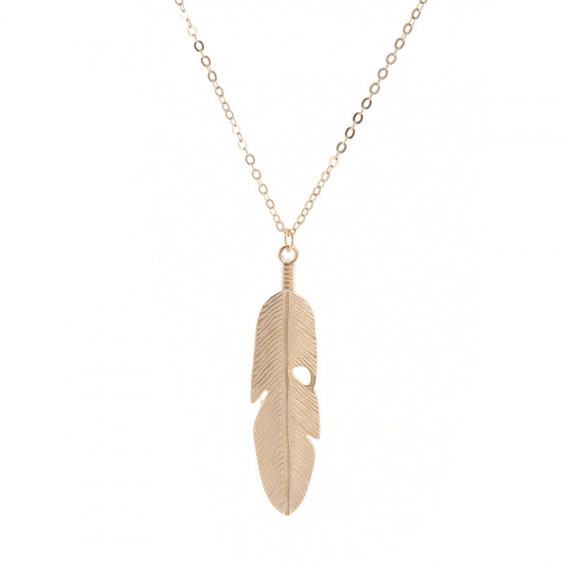 Bohemian Feather Tassel Necklace – Gold Tone